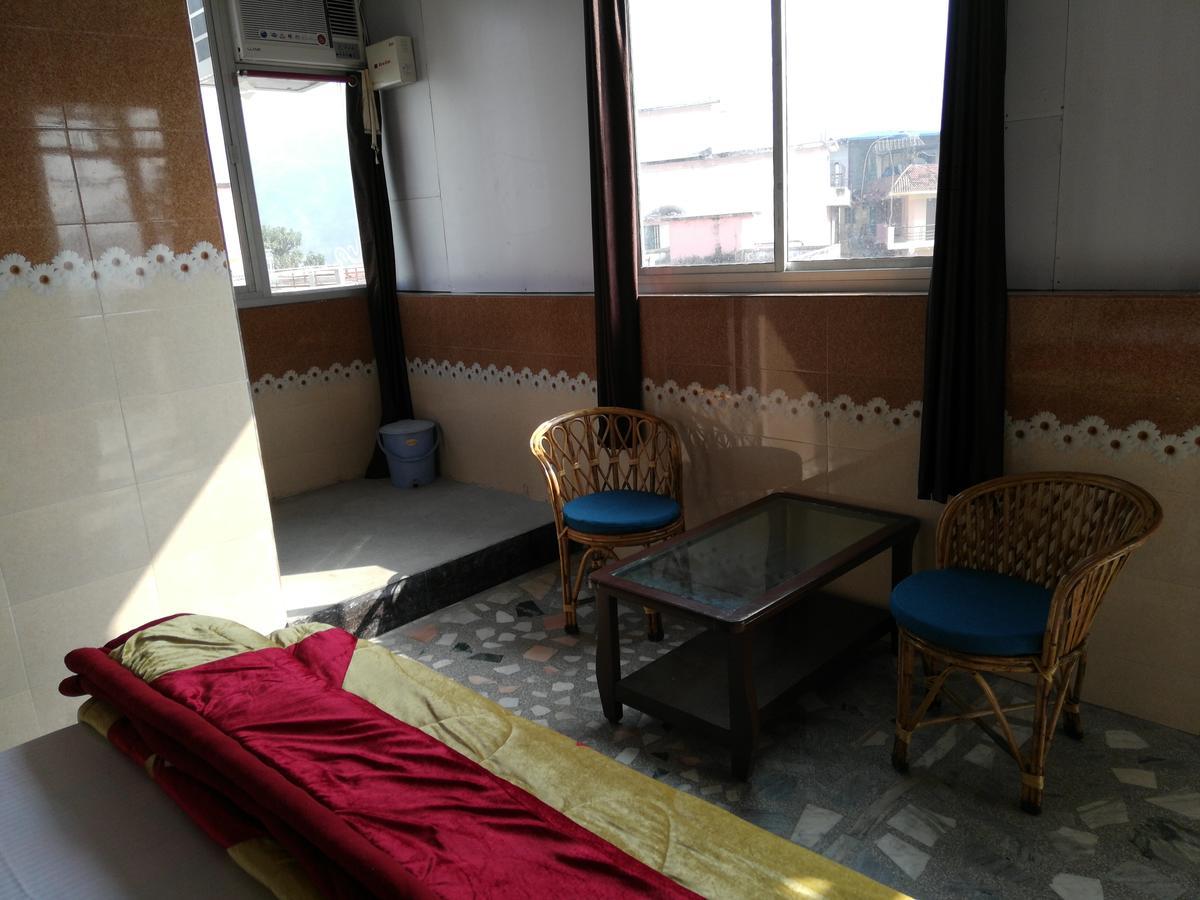 Raahi The Travellers Nest Hotel Rishīkesh Buitenkant foto